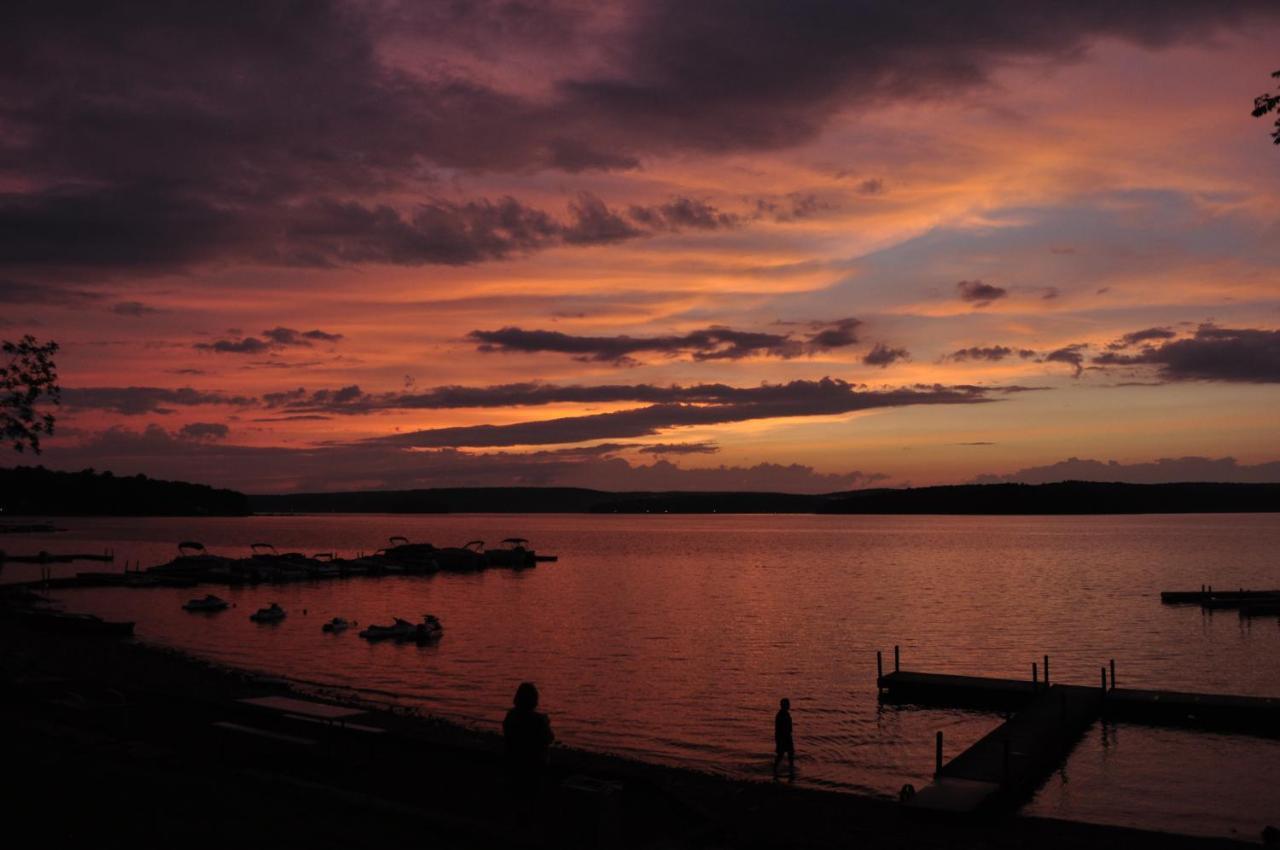 Silver Birches Resort Hawley Екстериор снимка